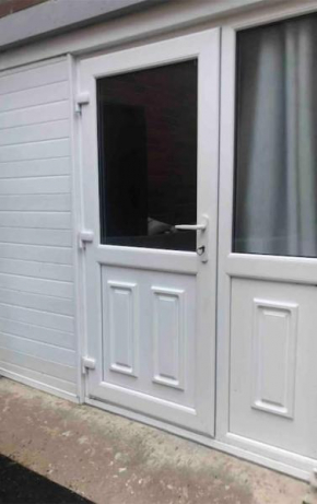 Belfast private room, en-suite & own access